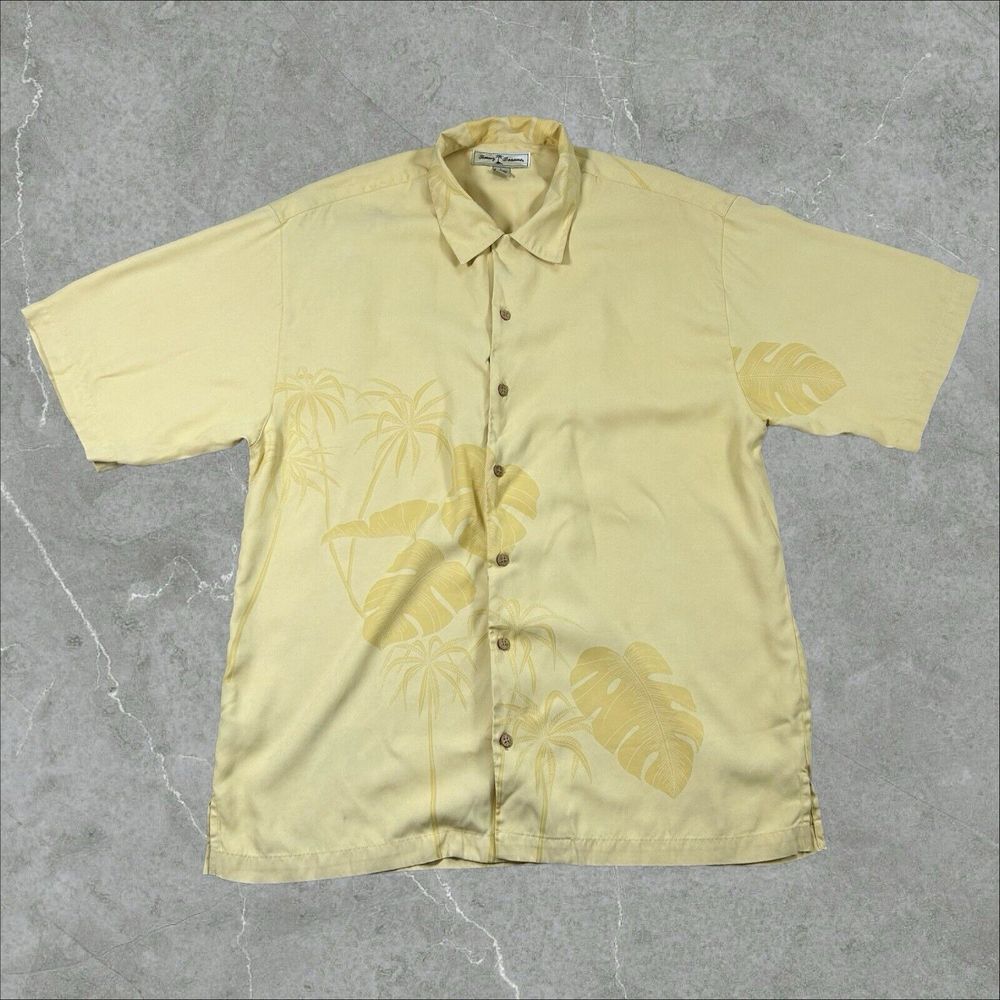 Tommy Bahama Shirt Mens Large Yellow Hawaiian 100% Silk Regular‎ Fit Tropical